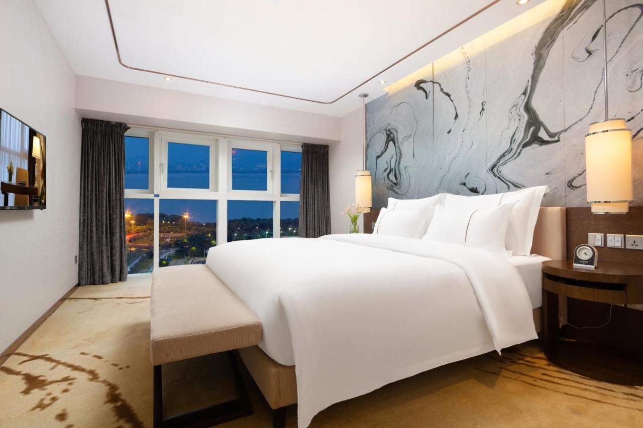 Shenzhen Bay Hisoar Hotel Exterior photo