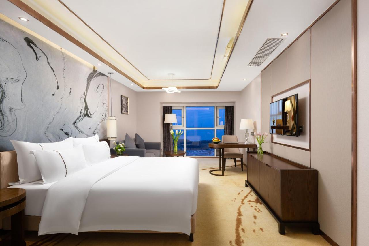 Shenzhen Bay Hisoar Hotel Exterior photo